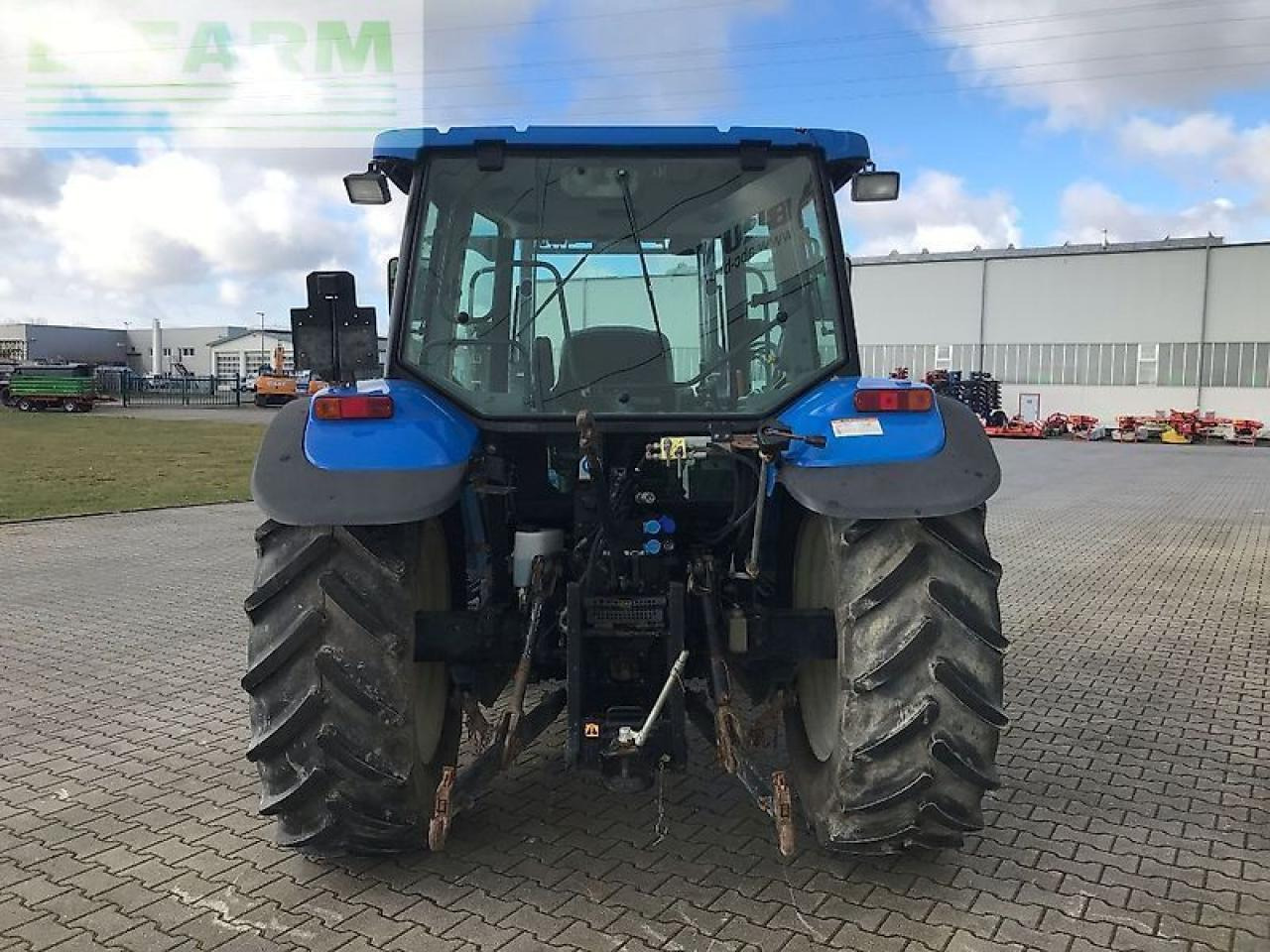 New Holland tl 90 a dt A - Traktor: slika 3 New Holland tl 90 a dt A - Traktor: slika 3