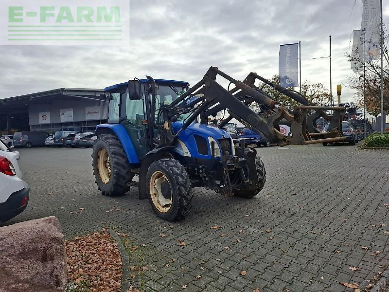 New Holland tla 80 - Traktor: slika 4 New Holland tla 80 - Traktor: slika 4