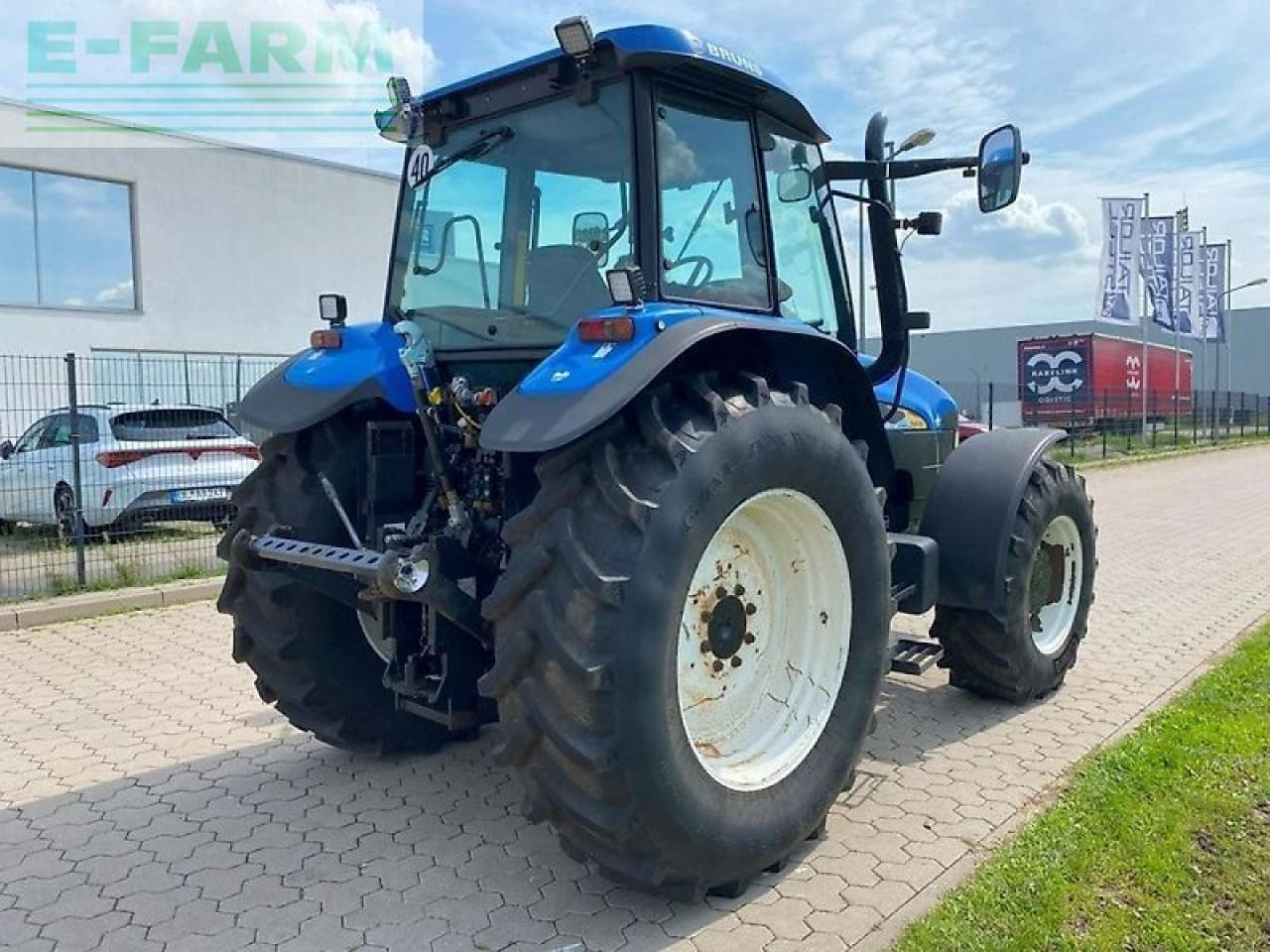 New Holland tm 155 - Traktor: slika 4 New Holland tm 155 - Traktor: slika 4