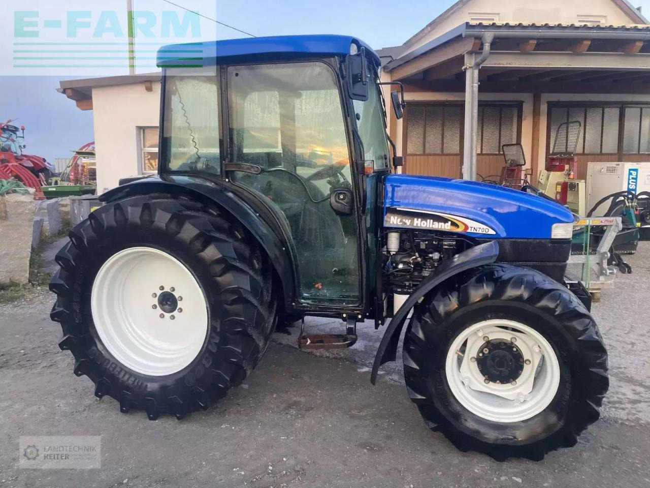 New Holland tn-d 70 a D - Traktor: slika 2 New Holland tn-d 70 a D - Traktor: slika 2