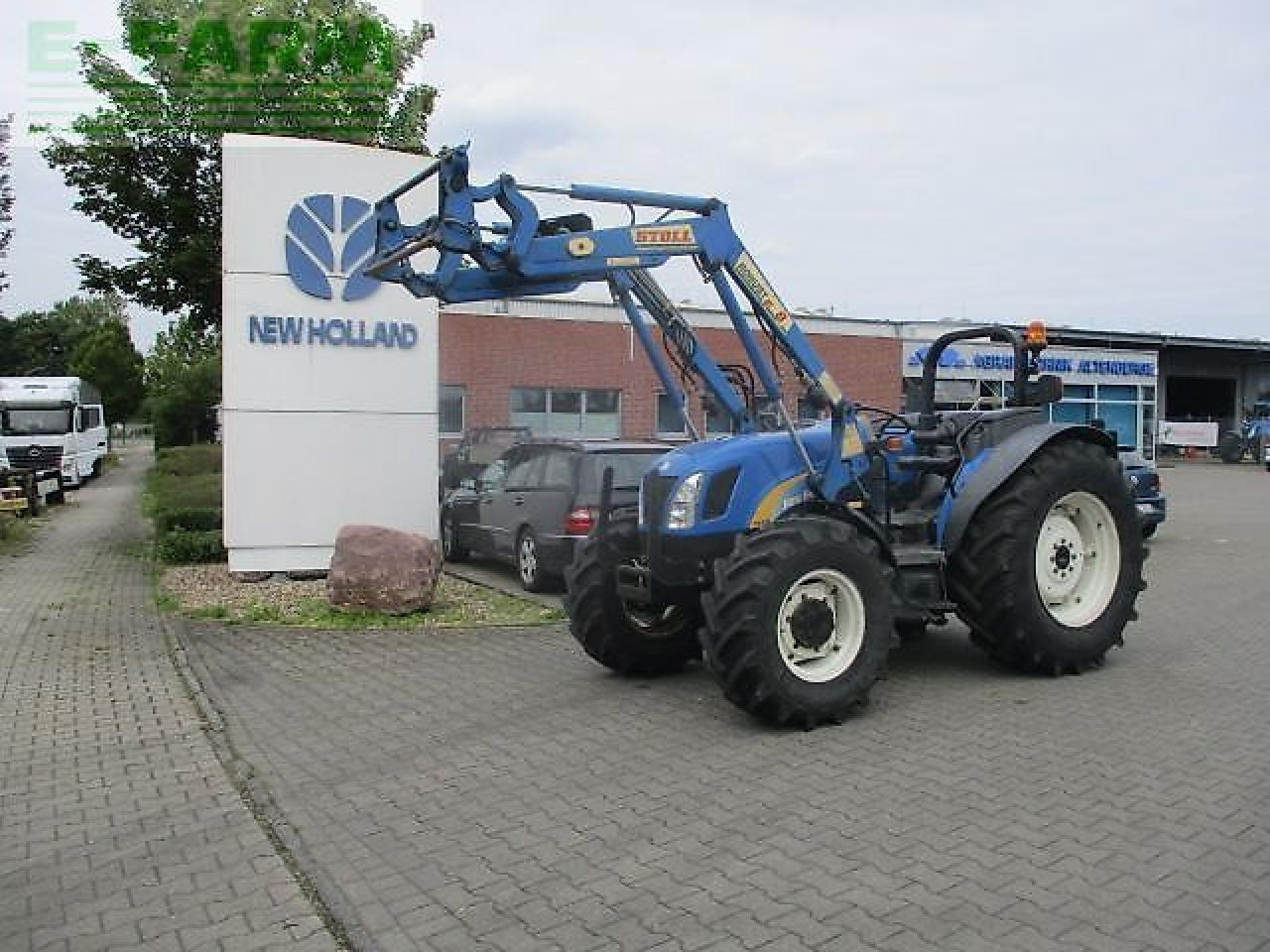 New Holland tn70 a niedrige bauhöhe - Traktor: slika 1 New Holland tn70 a niedrige bauhöhe - Traktor: slika 1