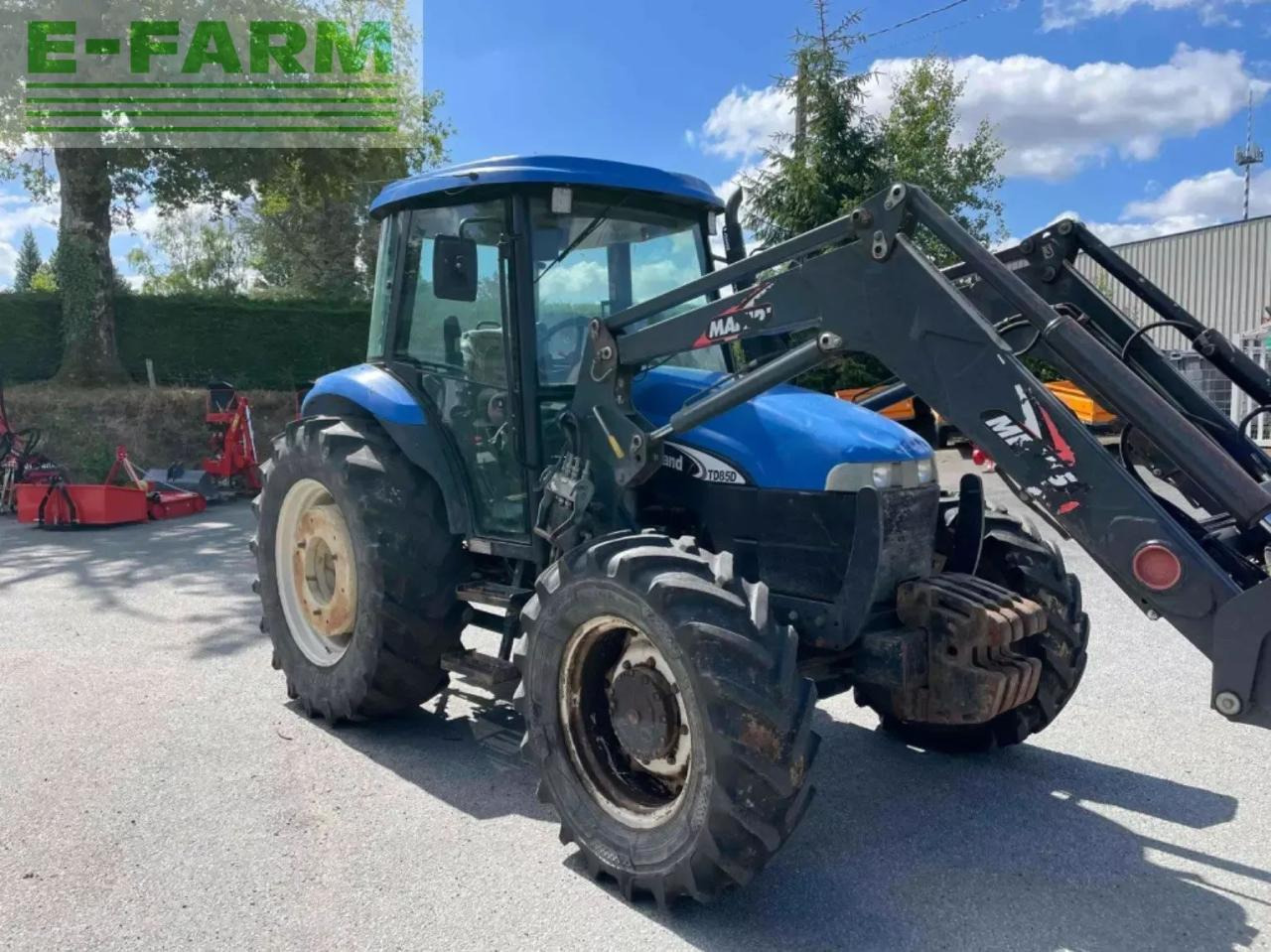 New Holland tracteur agricole td85d new holland D - Traktor: slika 5 New Holland tracteur agricole td85d new holland D - Traktor: slika 5