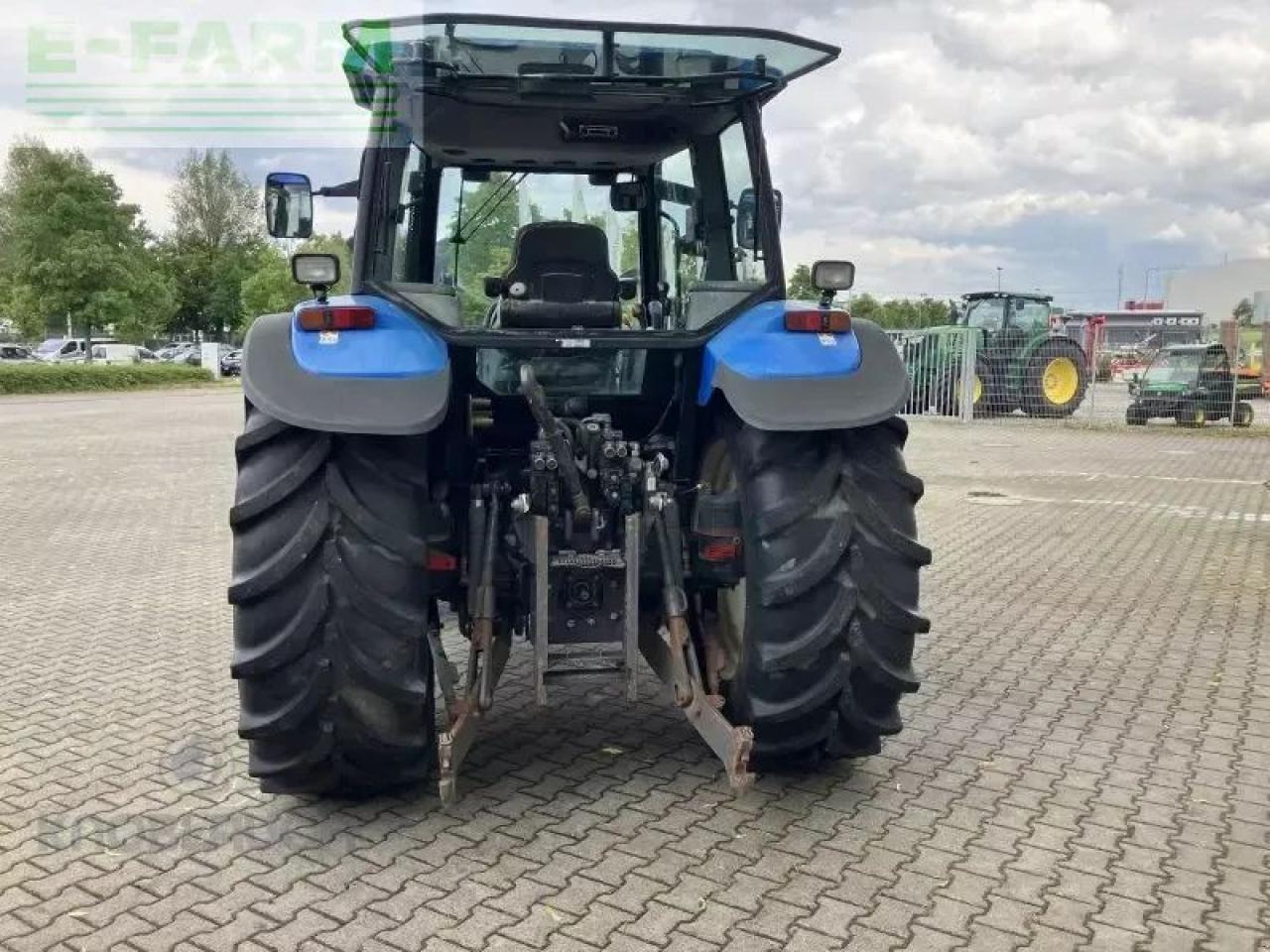 New Holland ts 115 - Traktor: slika 4 New Holland ts 115 - Traktor: slika 4