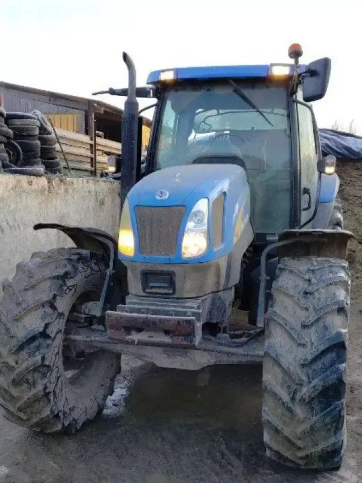 New Holland tsa 125 - Traktor: slika 1 New Holland tsa 125 - Traktor: slika 1