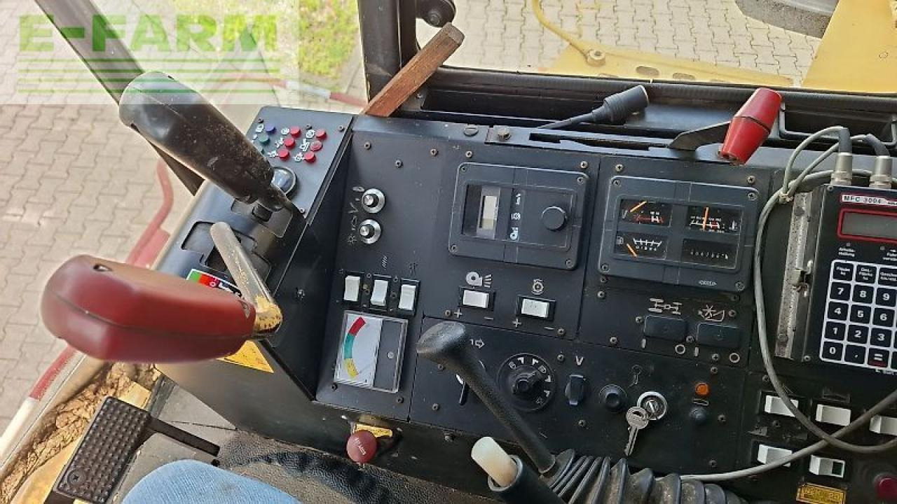 Kombajn harvester New Holland tx 34 / tx34: slika 7