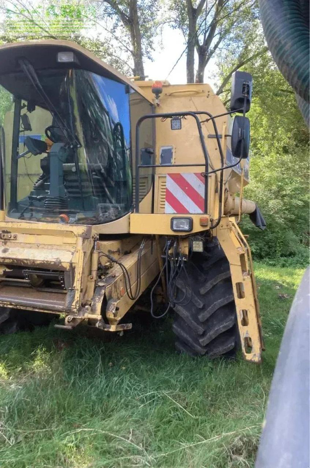New Holland tx66 sl - Kombajn harvester: slika 1 New Holland tx66 sl - Kombajn harvester: slika 1