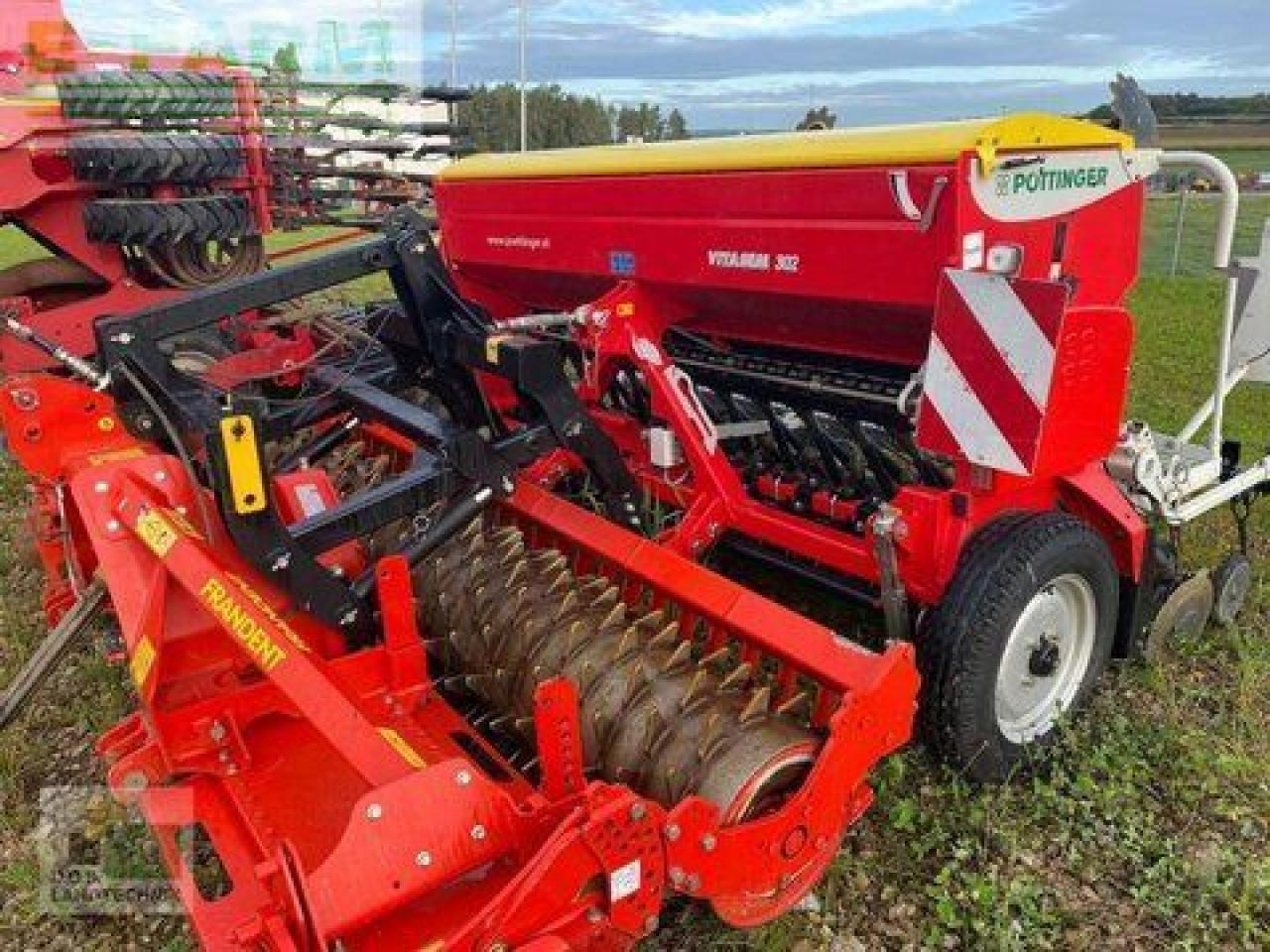 Pöttinger pöttinger vitasem 302 + fradent kreiselegge r303 - Sejalnica: slika 3 Pöttinger pöttinger vitasem 302 + fradent kreiselegge r303 - Sejalnica: slika 3