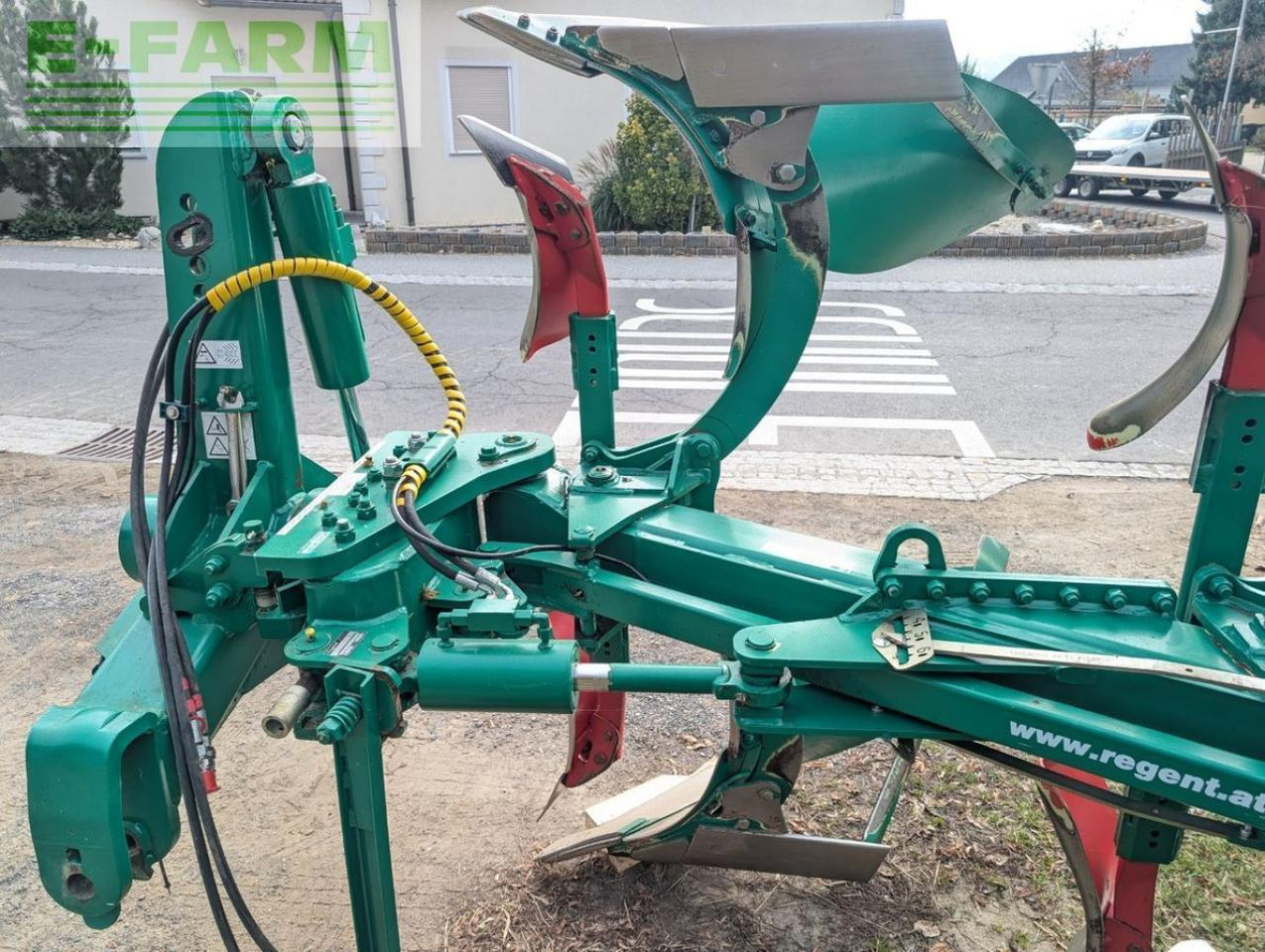 Regent titan 180 t variabel - Plug: slika 4 Regent titan 180 t variabel - Plug: slika 4