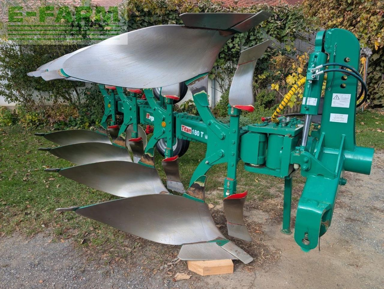 Regent titan 180 t variabel - Plug: slika 1 Regent titan 180 t variabel - Plug: slika 1