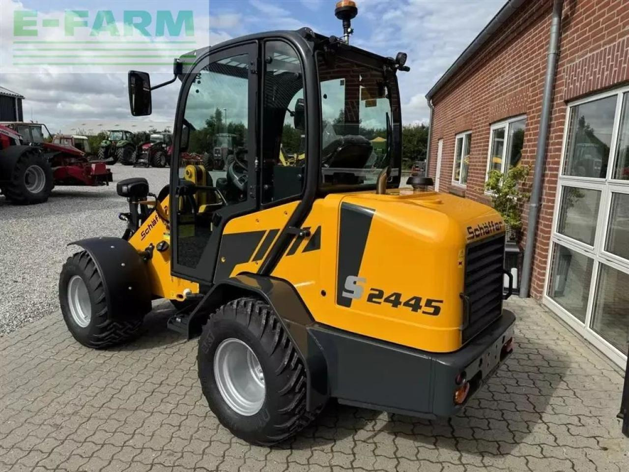 Schäffer 2445s - Mini bager: slika 5 Schäffer 2445s - Mini bager: slika 5