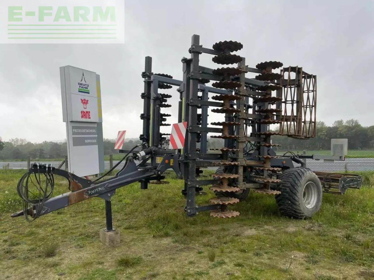 Spearhead déchaumeur ddi 6m sky - Kultivator: slika 1 Spearhead déchaumeur ddi 6m sky - Kultivator: slika 1