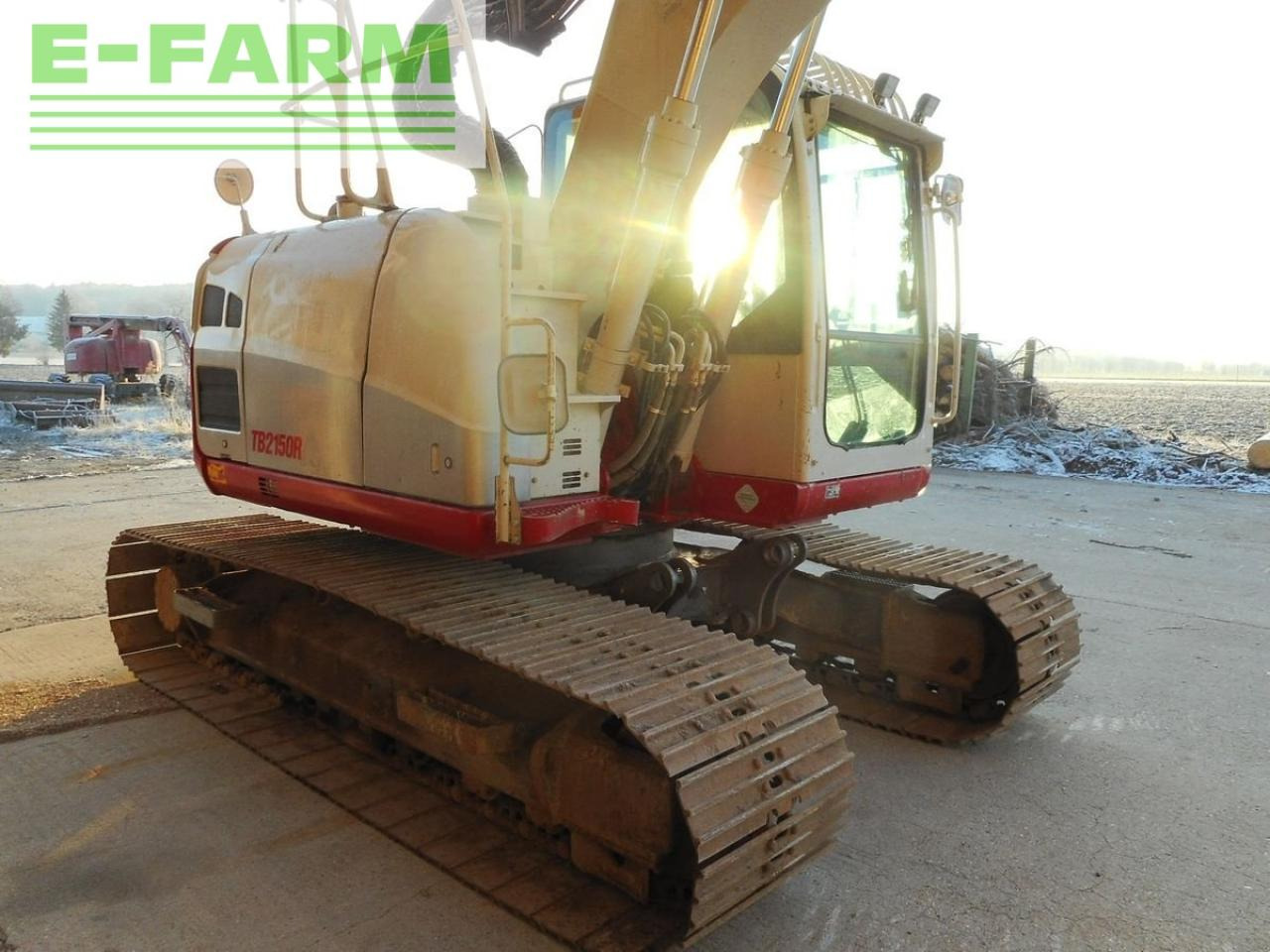 Takeuchi tb2150r ( 15.420kg ) - Bager goseničar: slika 5 Takeuchi tb2150r ( 15.420kg ) - Bager goseničar: slika 5