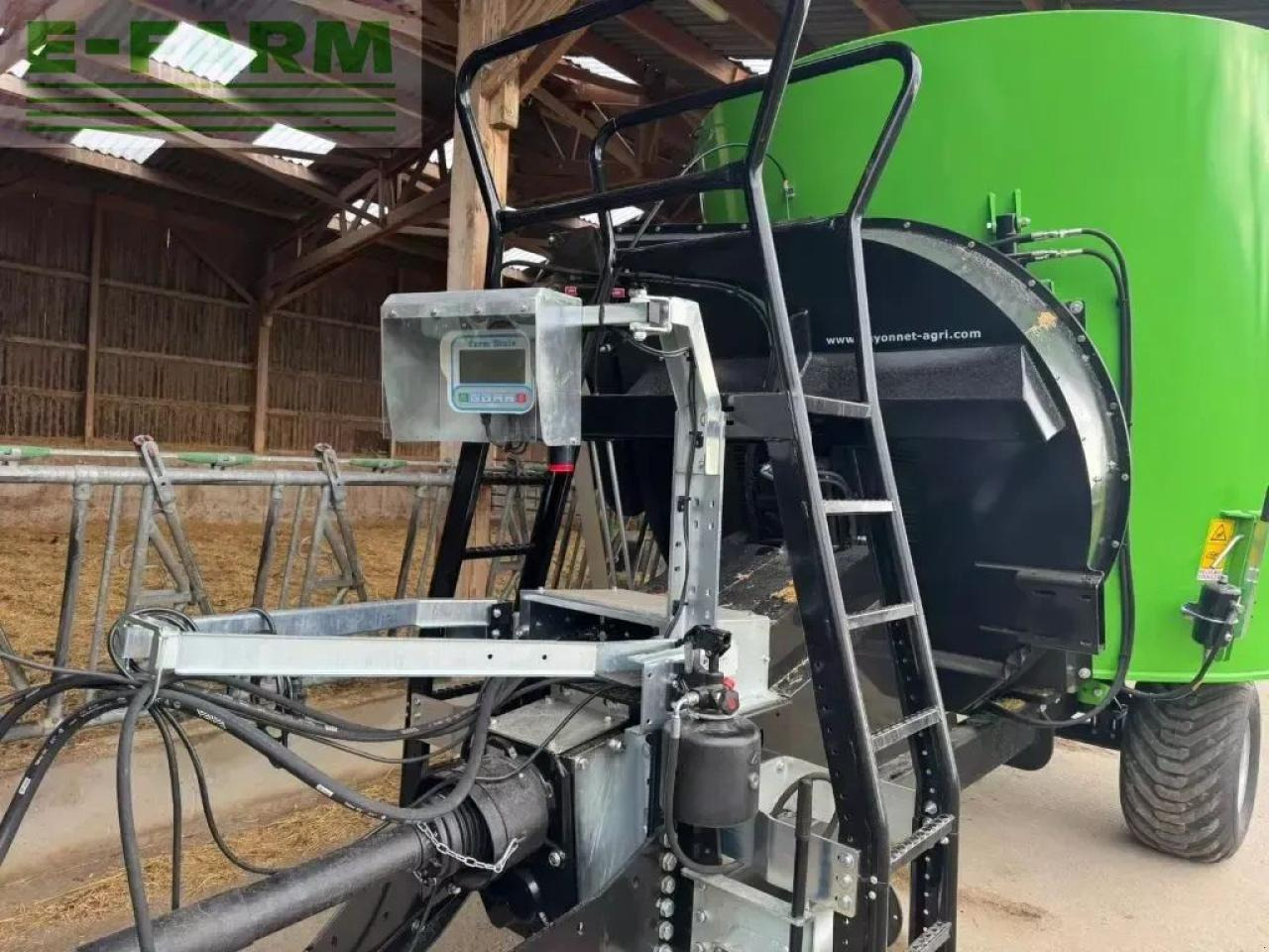 Tatoma mv 12 - Oprema za živino: slika 4 Tatoma mv 12 - Oprema za živino: slika 4