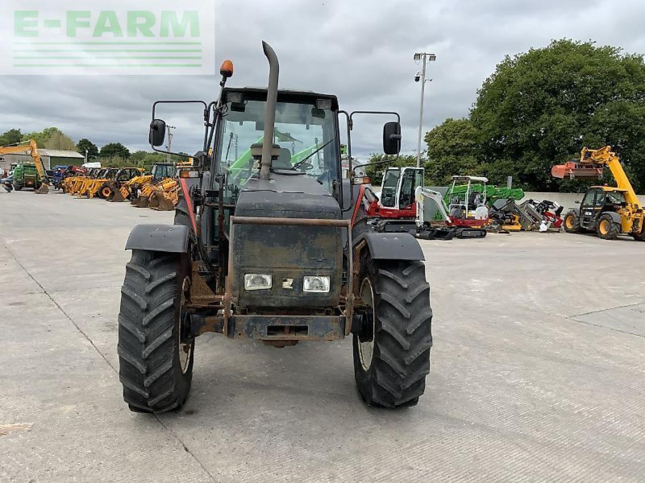 Valmet 8100 twin track reverse drive tractor - Traktor: slika 3 Valmet 8100 twin track reverse drive tractor - Traktor: slika 3