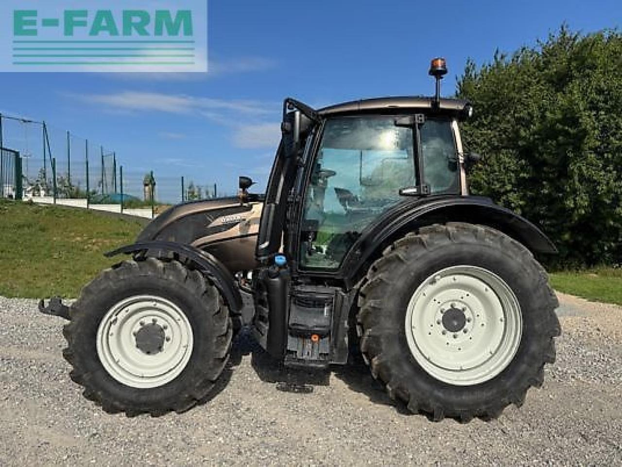 Valtra n135 direct Direct - Traktor: slika 4 Valtra n135 direct Direct - Traktor: slika 4