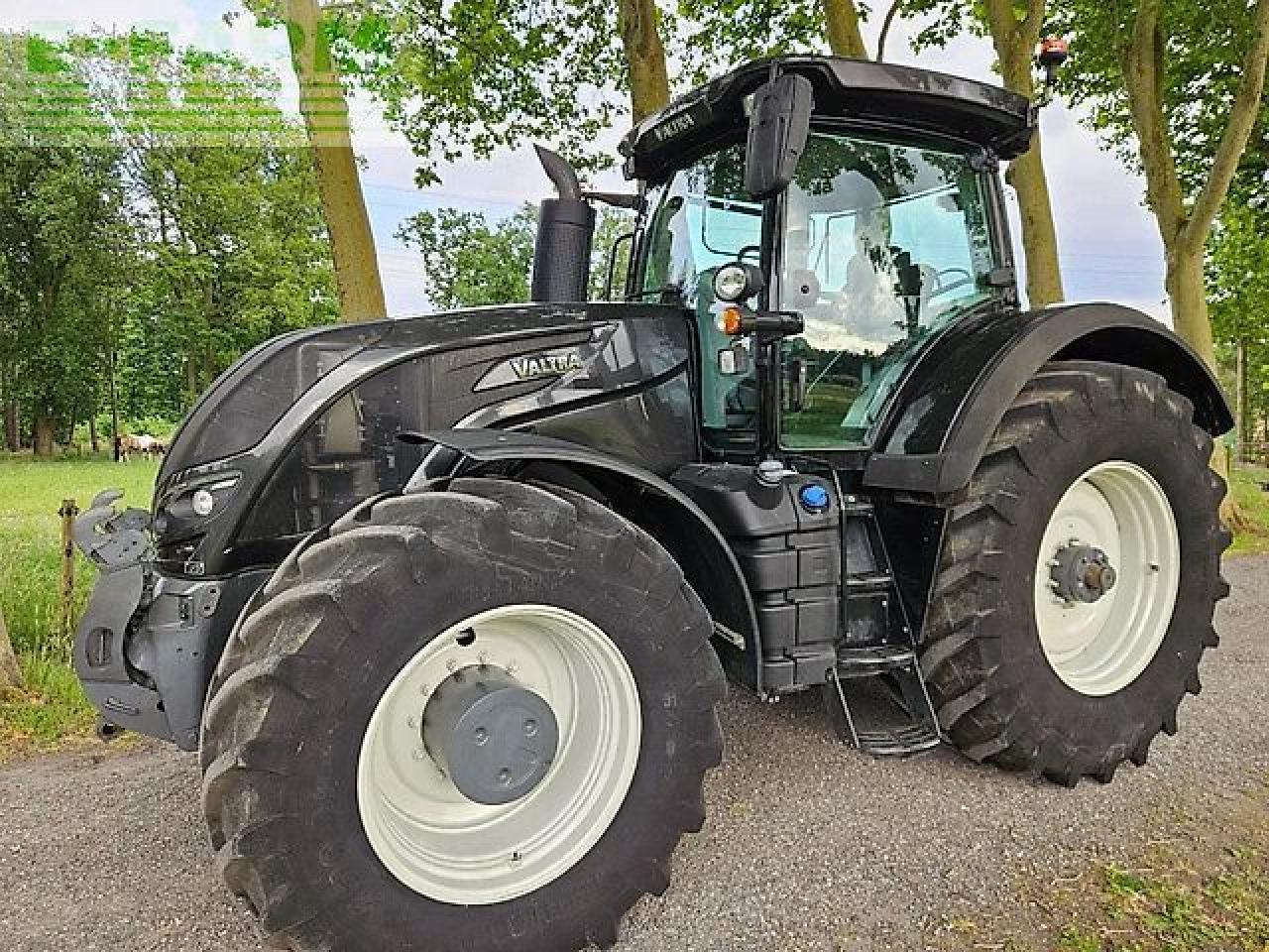Valtra s394 smarttouch twintrac s274 s294 s324 s354 s374 fendt agco - Traktor: slika 2 Valtra s394 smarttouch twintrac s274 s294 s324 s354 s374 fendt agco - Traktor: slika 2