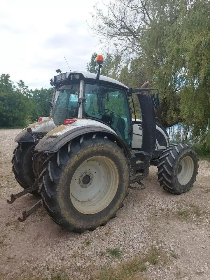 Valtra t 174e d smarttouch - Traktor: slika 3 Valtra t 174e d smarttouch - Traktor: slika 3
