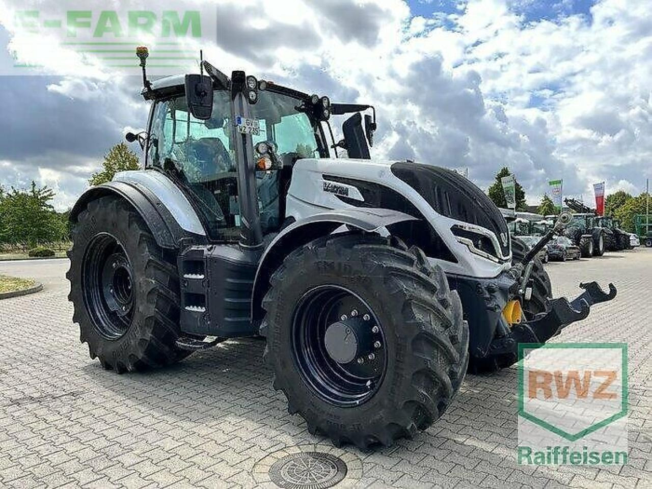 Valtra t 235 direct vorführmaschine Direct - Traktor: slika 4 Valtra t 235 direct vorführmaschine Direct - Traktor: slika 4