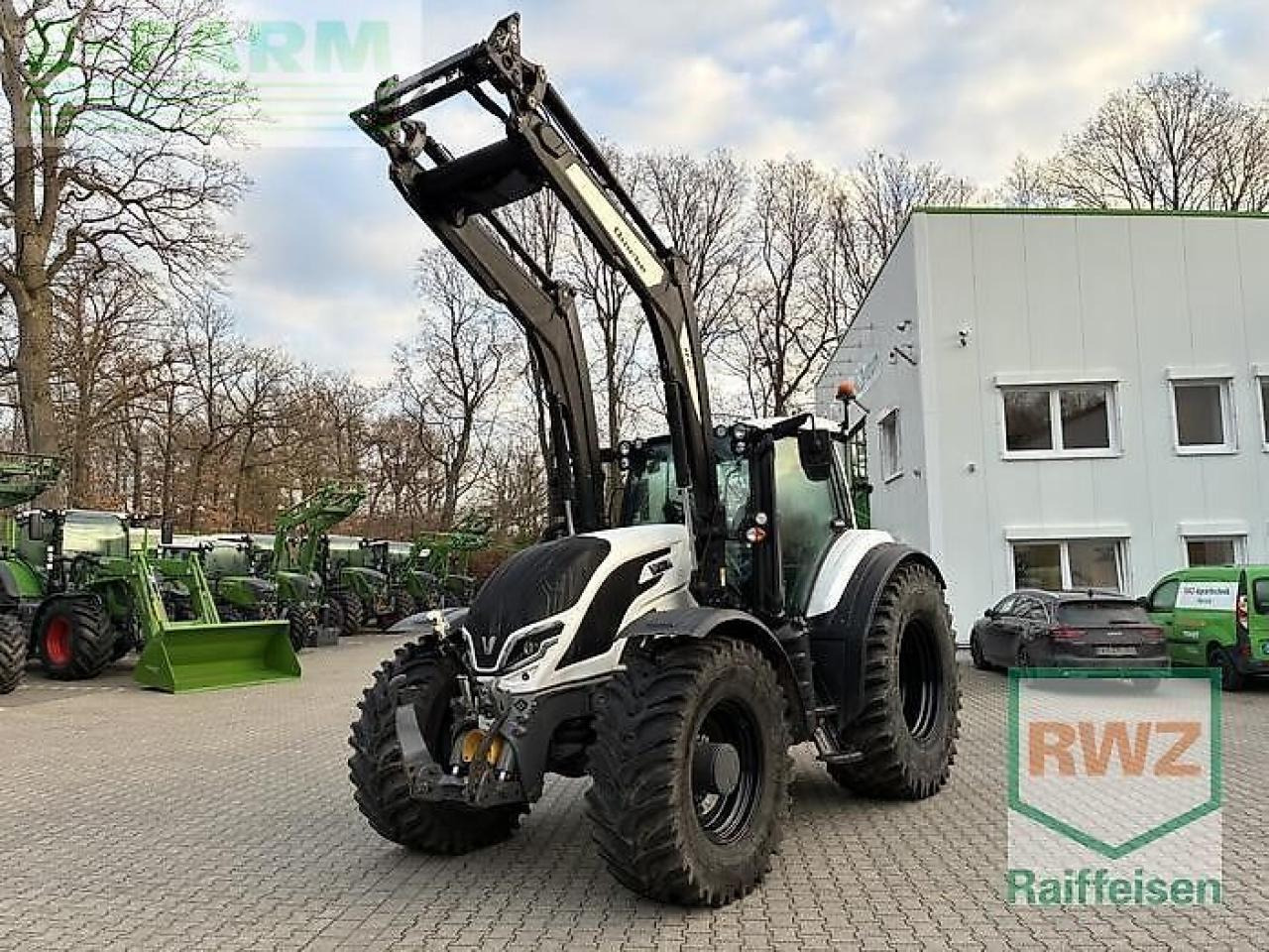 Valtra t215d - Traktor: slika 2 Valtra t215d - Traktor: slika 2