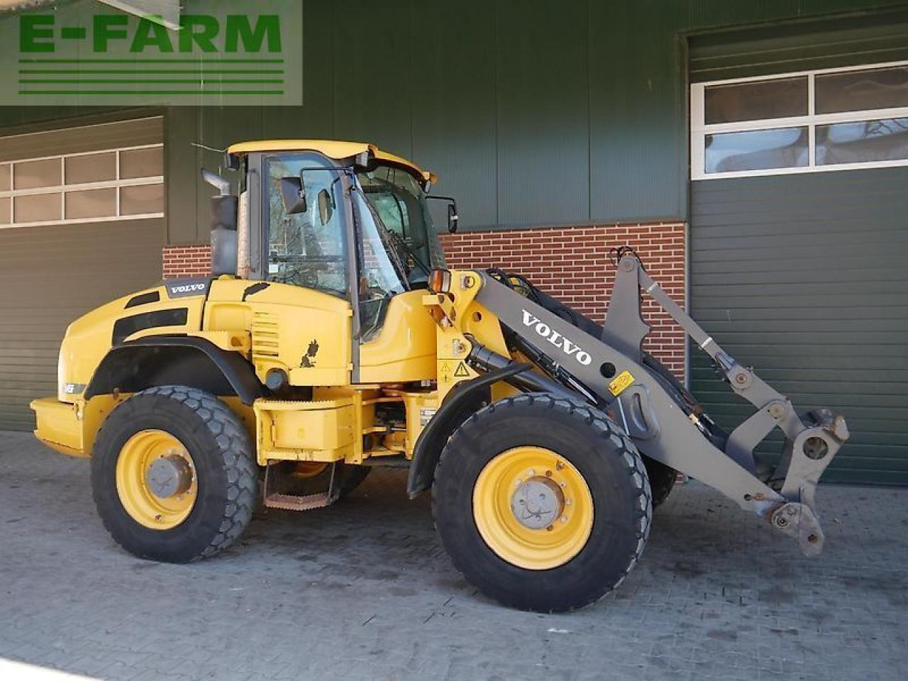 Volvo l45f - Mini bager: slika 1 Volvo l45f - Mini bager: slika 1