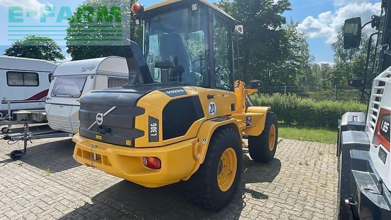 Volvo volvo l 30 - Mini bager: slika 3 Volvo volvo l 30 - Mini bager: slika 3
