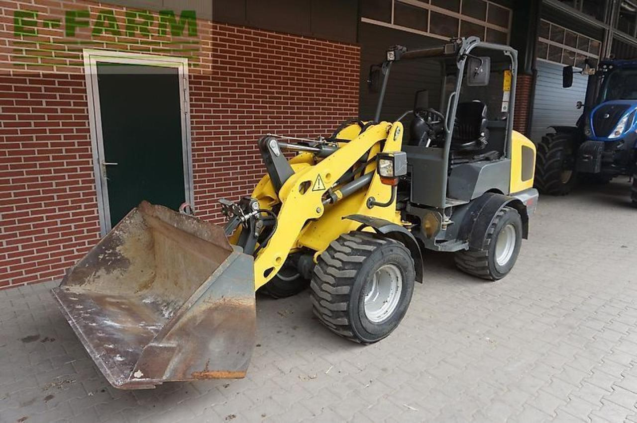 Weidemann wacker wl32 - Mini bager: slika 3 Weidemann wacker wl32 - Mini bager: slika 3