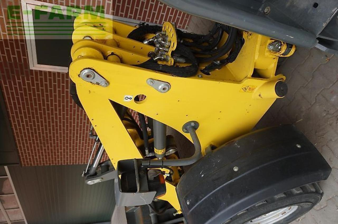 Weidemann wacker wl32 - Mini bager: slika 5 Weidemann wacker wl32 - Mini bager: slika 5