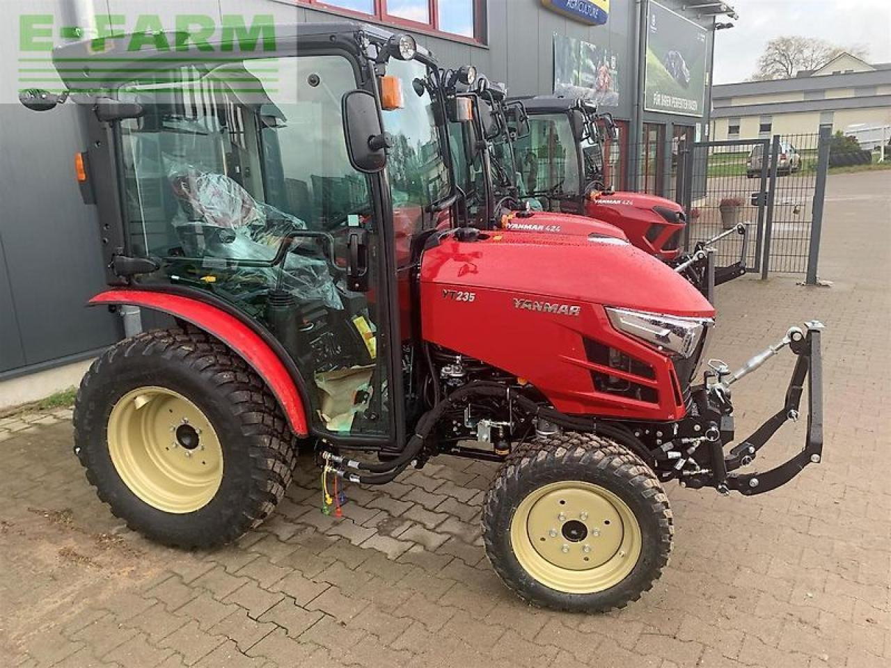 Yanmar yt235v-q - Traktor: slika 1 Yanmar yt235v-q - Traktor: slika 1