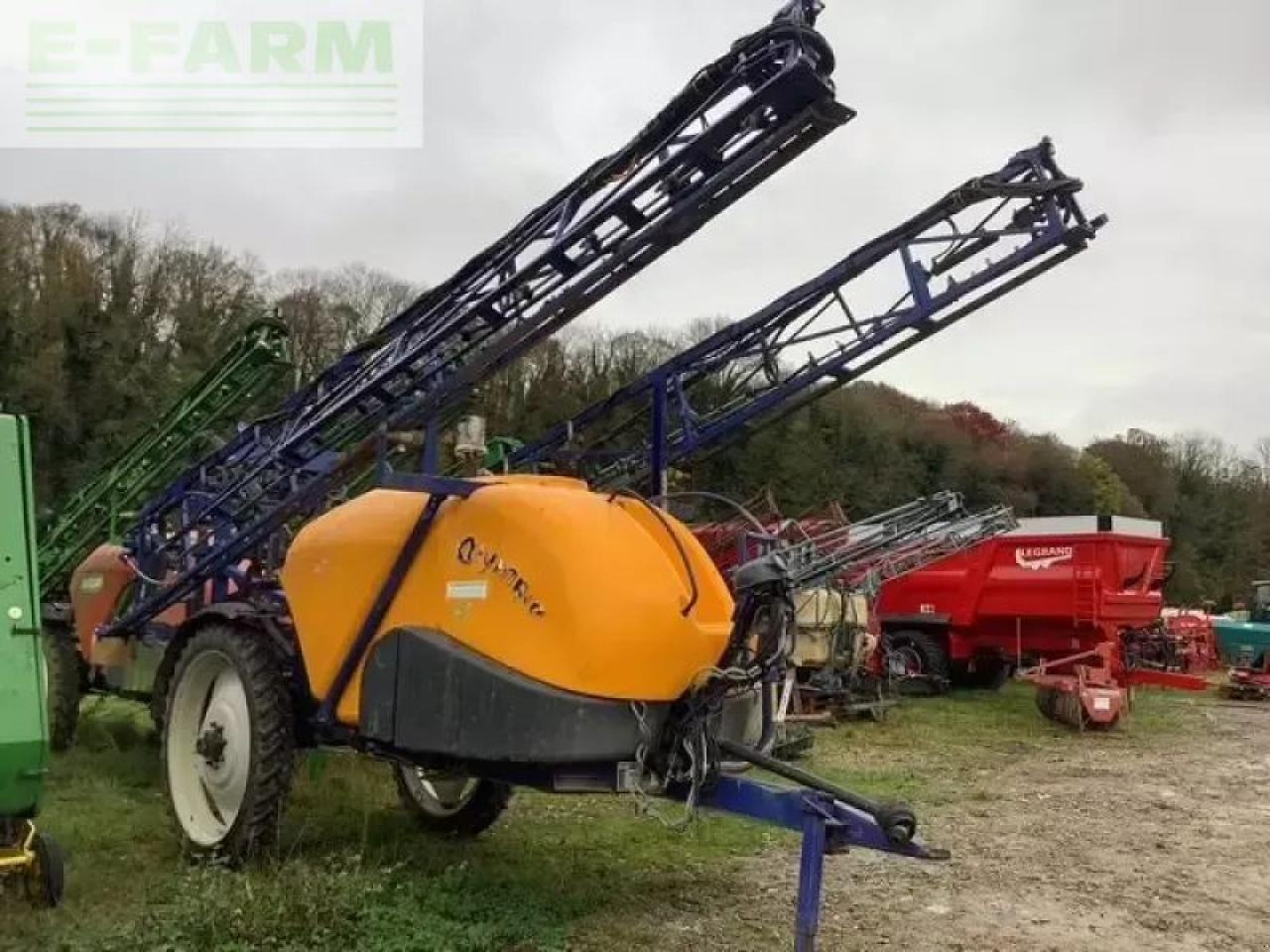 Olympia320s - Vlečna škropilnica: slika 2 Olympia320s - Vlečna škropilnica: slika 2