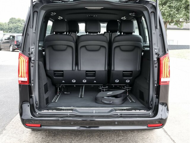 MERCEDES-BENZ EQV 300 Avantgarde Line,lang,7Sitze,2xKlima,LED - Potniški kombi, Električno dostavno vozilo: slika 2 MERCEDES-BENZ EQV 300 Avantgarde Line,lang,7Sitze,2xKlima,LED - Potniški kombi, Električno dostavno vozilo: slika 2
