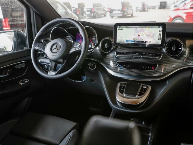 MERCEDES-BENZ EQV 300 Extralang,Avantgarde,8Sitze,2xelektr.Tür - Potniški kombi, Električno dostavno vozilo: slika 4 MERCEDES-BENZ EQV 300 Extralang,Avantgarde,8Sitze,2xelektr.Tür - Potniški kombi, Električno dostavno vozilo: slika 4