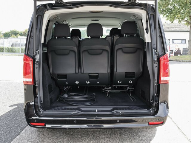 MERCEDES-BENZ EQV 300 lang,7Sitze,2xKlima,2xSchiebetür el.,LED... - Potniški kombi, Električno dostavno vozilo: slika 2 MERCEDES-BENZ EQV 300 lang,7Sitze,2xKlima,2xSchiebetür el.,LED... - Potniški kombi, Električno dostavno vozilo: slika 2