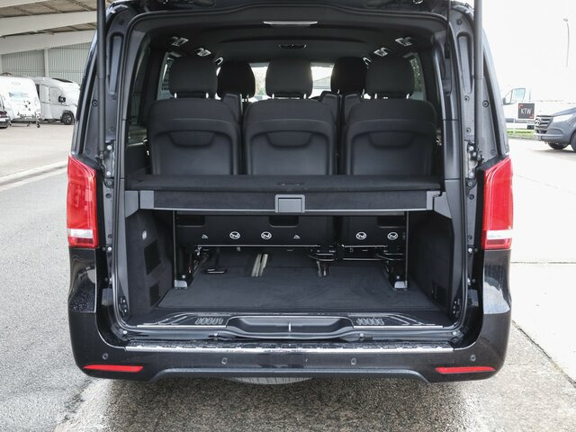 MERCEDES-BENZ EQV 300 lang,7Sitze,2xSchiebetür,LED,Distronic... - Minibus, Električni avtobus: slika 2 MERCEDES-BENZ EQV 300 lang,7Sitze,2xSchiebetür,LED,Distronic... - Minibus, Električni avtobus: slika 2