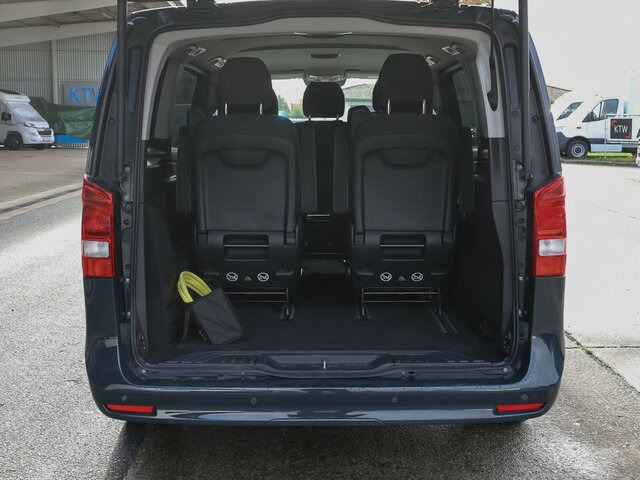 MERCEDES-BENZ EQV 300 lang,7Sitze,2xelektr.Schiebetür,EasyPack... - Potniški kombi, Električno dostavno vozilo: slika 2 MERCEDES-BENZ EQV 300 lang,7Sitze,2xelektr.Schiebetür,EasyPack... - Potniški kombi, Električno dostavno vozilo: slika 2