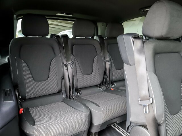 MERCEDES-BENZ EQV 300 lang,8Sitzer,2xSchiebetür,360°Kamera... - Minibus, Električni avtobus: slika 4 MERCEDES-BENZ EQV 300 lang,8Sitzer,2xSchiebetür,360°Kamera... - Minibus, Električni avtobus: slika 4