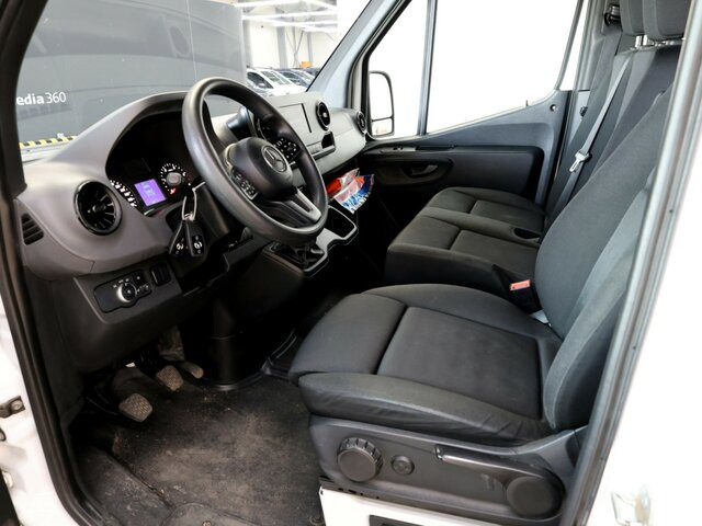 MERCEDES-BENZ Sprinter 314 CDI DOKA,MBUX,Klima,Tempomat - Dostavno vozilo s kesonom, Dostavno vozilo z dvojno kabino: slika 2 MERCEDES-BENZ Sprinter 314 CDI DOKA,MBUX,Klima,Tempomat - Dostavno vozilo s kesonom, Dostavno vozilo z dvojno kabino: slika 2