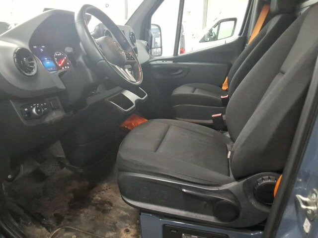 MERCEDES-BENZ Sprinter 315 CDI Kasten,3924mm,Automatik,LED - Furgon: slika 2 MERCEDES-BENZ Sprinter 315 CDI Kasten,3924mm,Automatik,LED - Furgon: slika 2