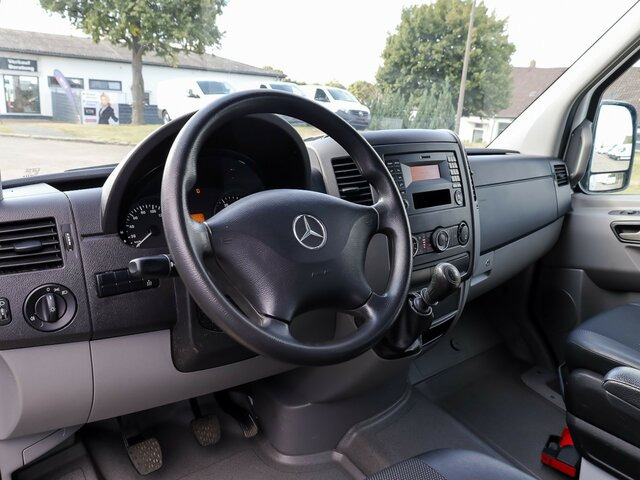 MERCEDES-BENZ Sprinter 316CDI DOKA,Allrad,AHK,Standhzg. - Dostavno vozilo s kesonom, Dostavno vozilo z dvojno kabino: slika 4 MERCEDES-BENZ Sprinter 316CDI DOKA,Allrad,AHK,Standhzg. - Dostavno vozilo s kesonom, Dostavno vozilo z dvojno kabino: slika 4