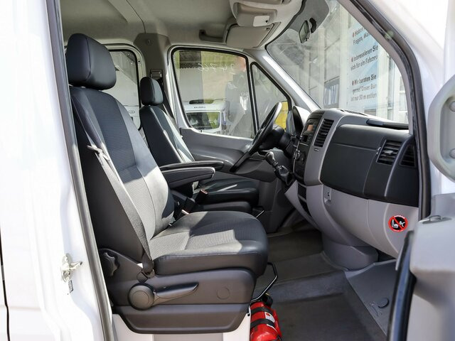 MERCEDES-BENZ Sprinter 316CDI DOKA,Allrad,AHK,Standhzg. - Dostavno vozilo s kesonom, Dostavno vozilo z dvojno kabino: slika 2 MERCEDES-BENZ Sprinter 316CDI DOKA,Allrad,AHK,Standhzg. - Dostavno vozilo s kesonom, Dostavno vozilo z dvojno kabino: slika 2