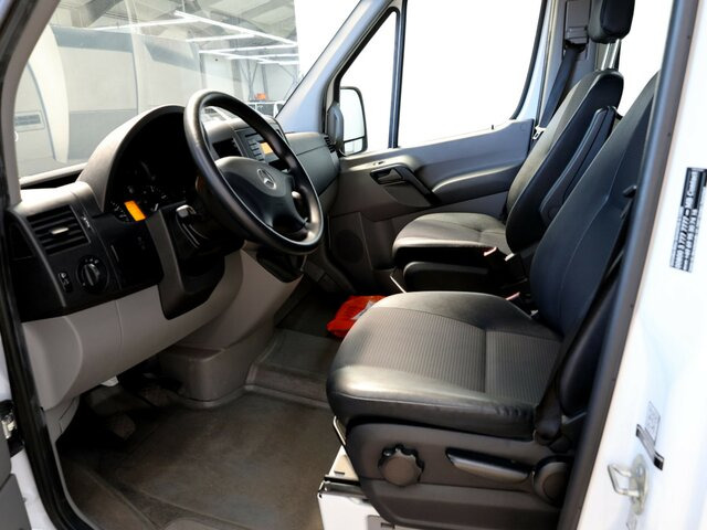 MERCEDES-BENZ Sprinter 316CDI DOKA,Allrad,AHK,Standhzg. - Dostavno vozilo s kesonom, Dostavno vozilo z dvojno kabino: slika 2 MERCEDES-BENZ Sprinter 316CDI DOKA,Allrad,AHK,Standhzg. - Dostavno vozilo s kesonom, Dostavno vozilo z dvojno kabino: slika 2
