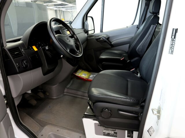 MERCEDES-BENZ Sprinter 316CDI DOKA,Allrad,AHK,TCO,Standhzg. - Dostavno vozilo s kesonom, Dostavno vozilo z dvojno kabino: slika 2 MERCEDES-BENZ Sprinter 316CDI DOKA,Allrad,AHK,TCO,Standhzg. - Dostavno vozilo s kesonom, Dostavno vozilo z dvojno kabino: slika 2