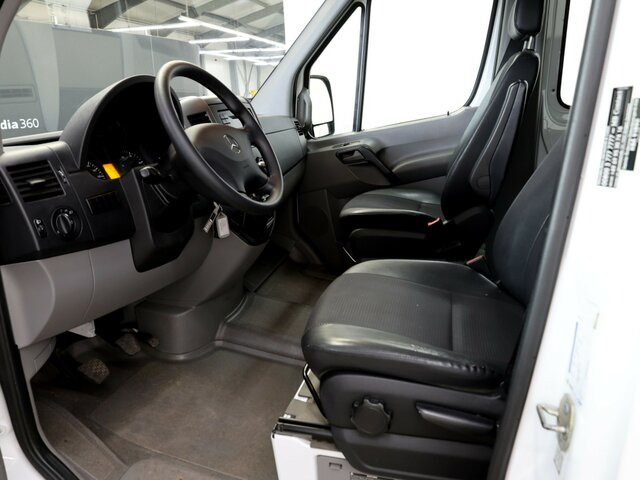 MERCEDES-BENZ Sprinter 316CDI DOKA,Allrad,Klima,AHK,TCO - Dostavno vozilo s kesonom, Dostavno vozilo z dvojno kabino: slika 2 MERCEDES-BENZ Sprinter 316CDI DOKA,Allrad,Klima,AHK,TCO - Dostavno vozilo s kesonom, Dostavno vozilo z dvojno kabino: slika 2