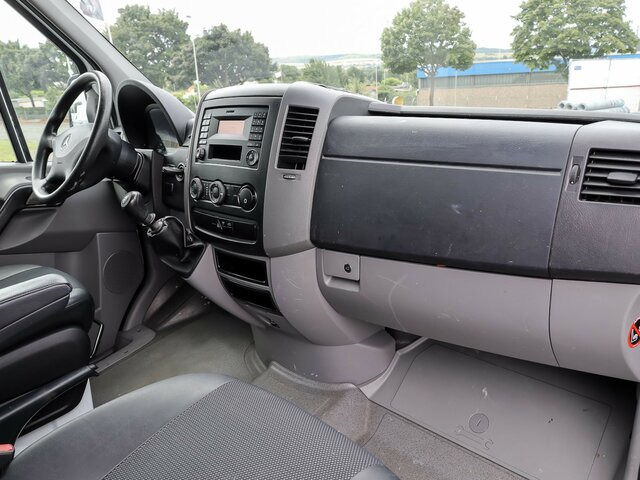 MERCEDES-BENZ Sprinter 316CDI DOKA,Allrad,Klima - Dostavno vozilo s kesonom, Dostavno vozilo z dvojno kabino: slika 3 MERCEDES-BENZ Sprinter 316CDI DOKA,Allrad,Klima - Dostavno vozilo s kesonom, Dostavno vozilo z dvojno kabino: slika 3