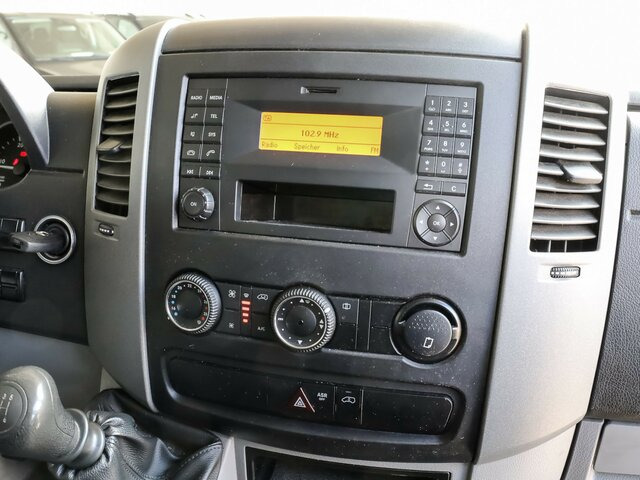 MERCEDES-BENZ Sprinter 316CDI DOKA,Allrad,Klima... - Dostavno vozilo s kesonom, Dostavno vozilo z dvojno kabino: slika 5 MERCEDES-BENZ Sprinter 316CDI DOKA,Allrad,Klima... - Dostavno vozilo s kesonom, Dostavno vozilo z dvojno kabino: slika 5