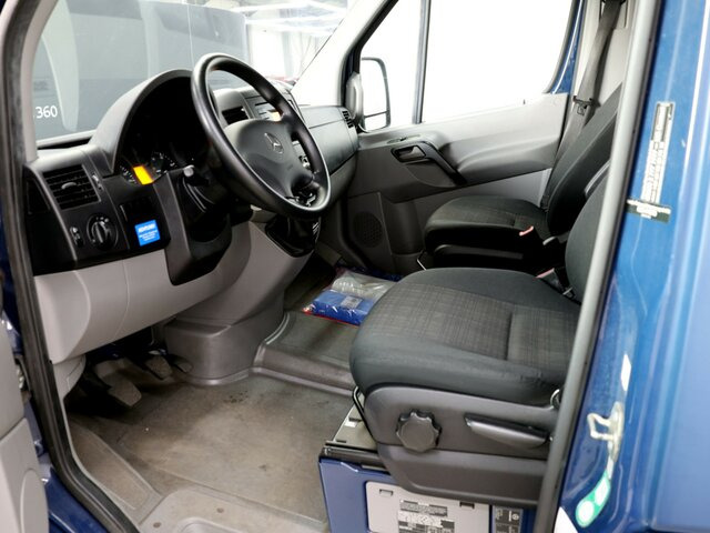MERCEDES-BENZ Sprinter 316CDI DOKA,Allrad,Klima - Dostavno vozilo s kesonom, Dostavno vozilo z dvojno kabino: slika 2 MERCEDES-BENZ Sprinter 316CDI DOKA,Allrad,Klima - Dostavno vozilo s kesonom, Dostavno vozilo z dvojno kabino: slika 2