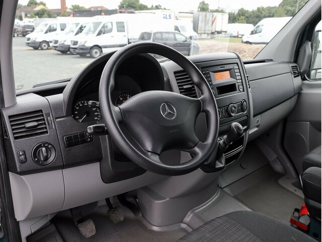 MERCEDES-BENZ Sprinter 316CDI DOKA,Allrad,Klima,Standheizung - Dostavno vozilo s kesonom, Dostavno vozilo z dvojno kabino: slika 4 MERCEDES-BENZ Sprinter 316CDI DOKA,Allrad,Klima,Standheizung - Dostavno vozilo s kesonom, Dostavno vozilo z dvojno kabino: slika 4
