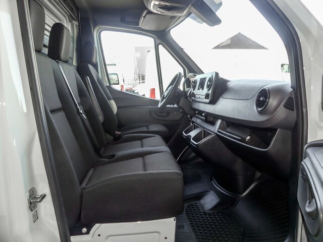 MERCEDES-BENZ Sprinter 317 CDI,3665mm,Automatik,Kamera - Furgon: slika 2 MERCEDES-BENZ Sprinter 317 CDI,3665mm,Automatik,Kamera - Furgon: slika 2