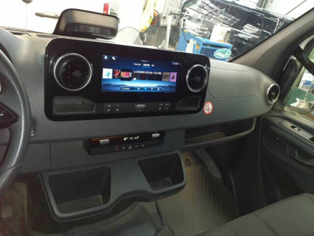 MERCEDES-BENZ Sprinter 317 CDI,3665mm,Automatik,Kamera... - Furgon: slika 5 MERCEDES-BENZ Sprinter 317 CDI,3665mm,Automatik,Kamera... - Furgon: slika 5