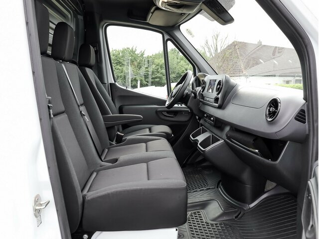 MERCEDES-BENZ Sprinter 317 CDI,3665mm,Automatik,Kamera - Furgon: slika 3 MERCEDES-BENZ Sprinter 317 CDI,3665mm,Automatik,Kamera - Furgon: slika 3