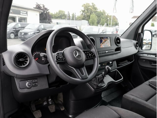 MERCEDES-BENZ Sprinter 317 CDI Kasten,L2H2,MBUX,Kamera - Furgon: slika 5 MERCEDES-BENZ Sprinter 317 CDI Kasten,L2H2,MBUX,Kamera - Furgon: slika 5
